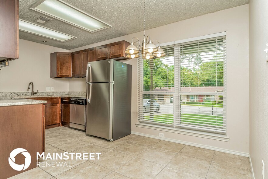 Building Photo - 332 Glenhaven Dr
