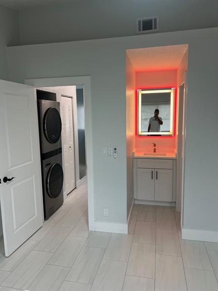 Building Photo - 67 SW 3rd St