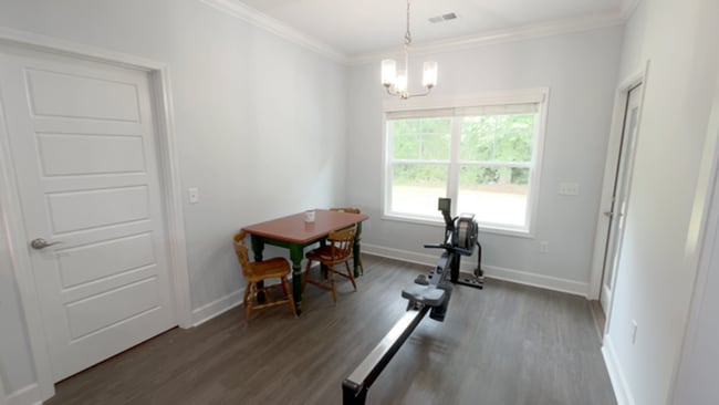 Building Photo - 4/2 fairly new & updated home!