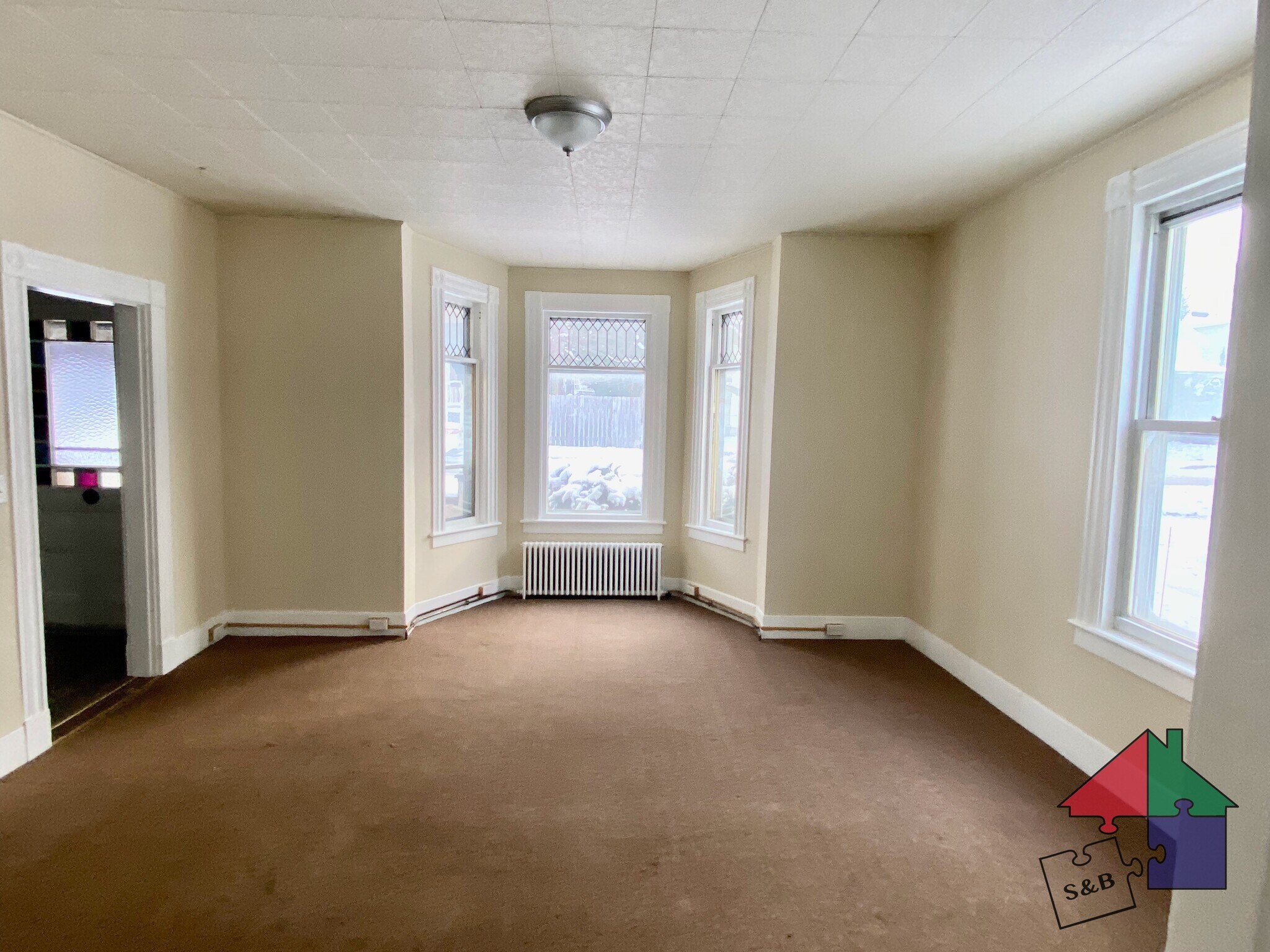 Building Photo - 22 Lincoln Ave