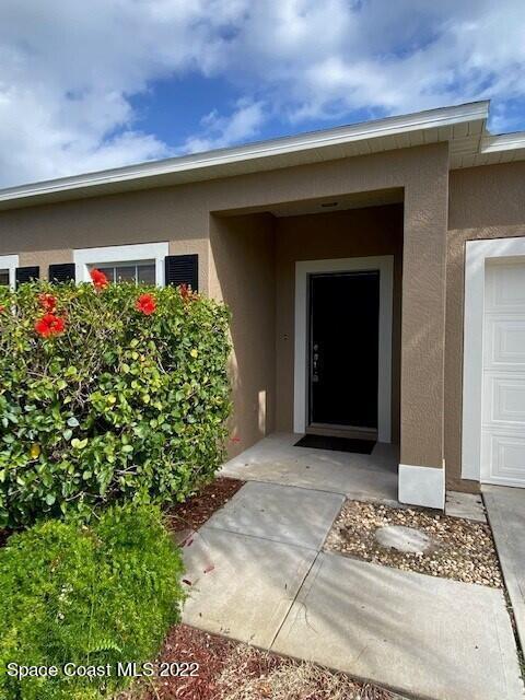 Building Photo - 5212 Outlook Dr