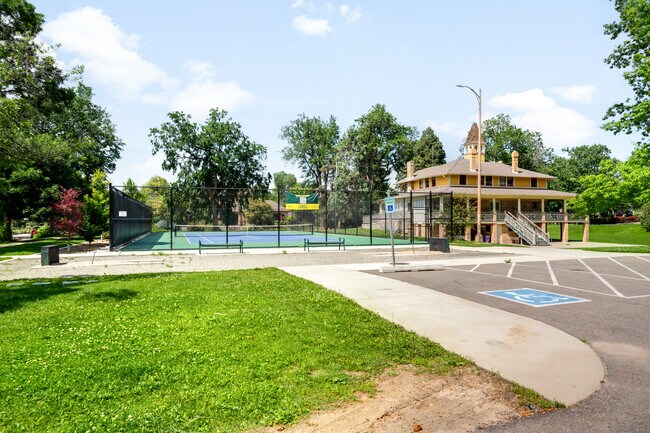Building Photo - 1177 Newport St