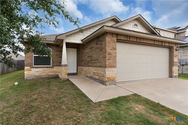 Building Photo - 8064 Bassano Dr