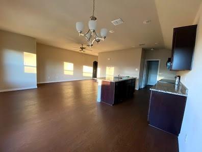 Building Photo - 2853 Mesquite Rd