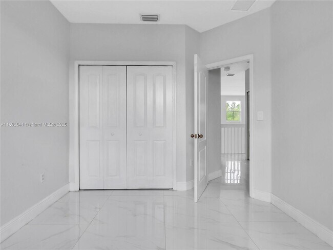Building Photo - 16628 SW 47th Terrace