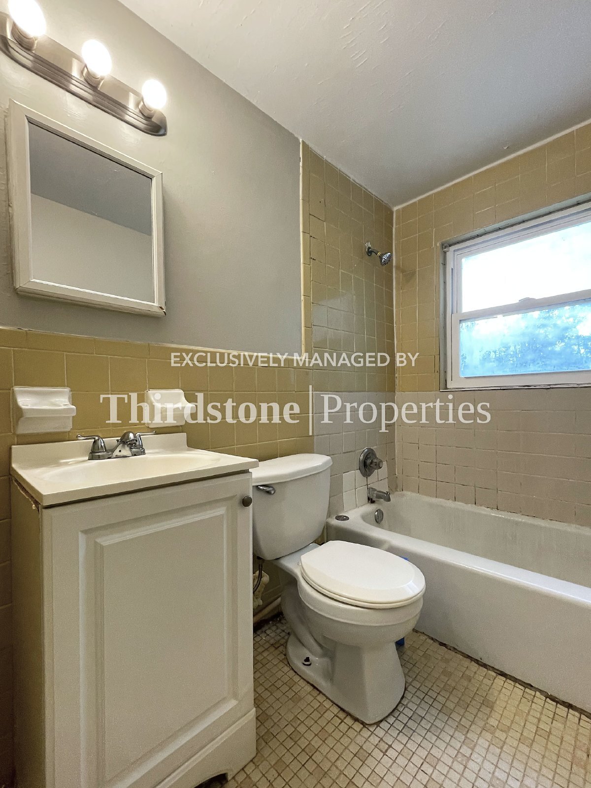 Building Photo - 2912 W 15th St