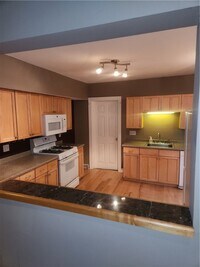 Building Photo - 57 Rowley St