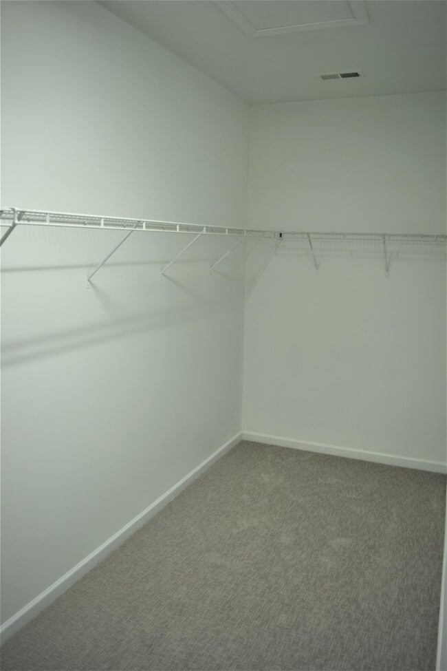 Building Photo - 13205 Ferguson Forest Dr