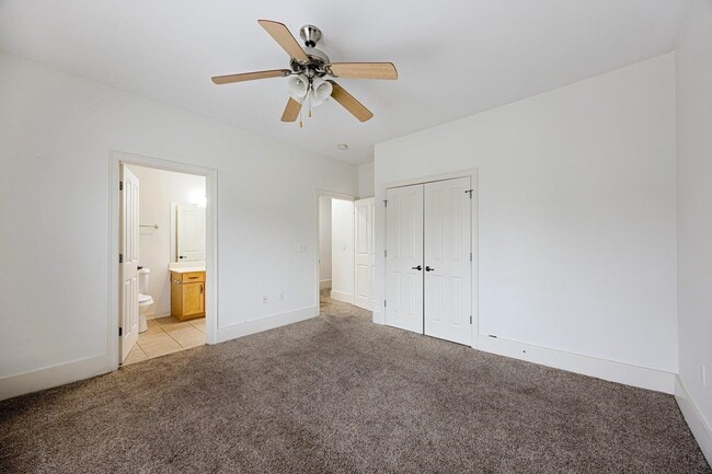 Building Photo - 614 Tennessee St