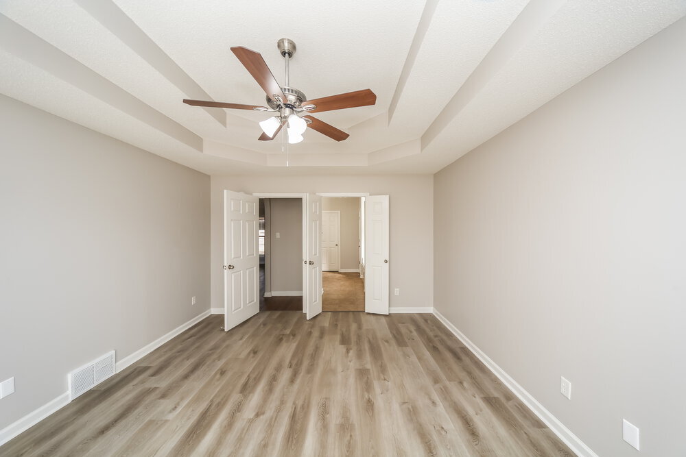 Building Photo - 10442 Sanford Dr