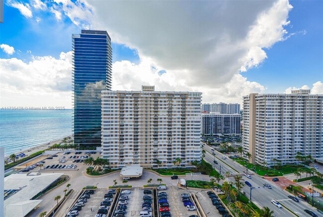 Building Photo - 1950 S Ocean Dr