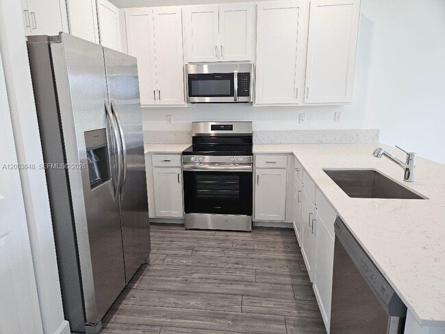 Building Photo - 5859 Shining Sea Ct