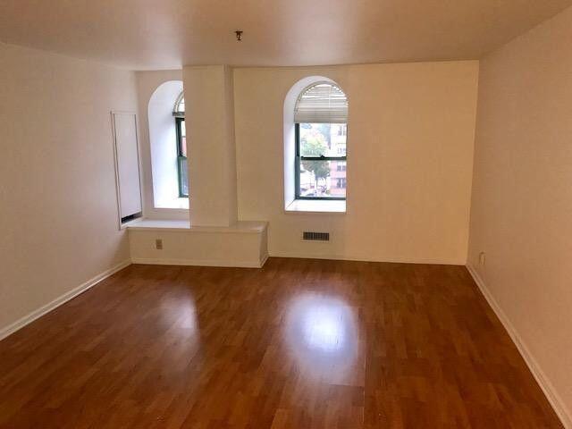 Building Photo - 270 E Highland Ave