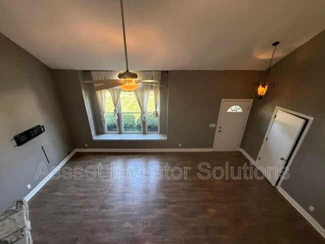 Building Photo - 21607 W 51st St