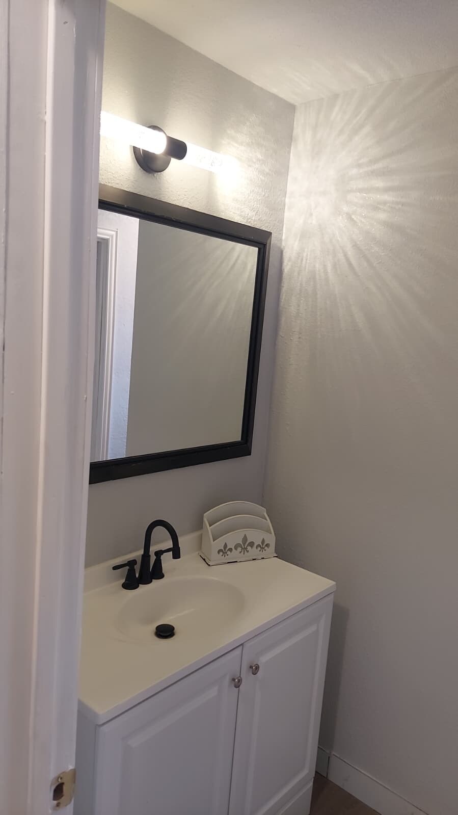 Building Photo - 1202 Anna Lee Dr