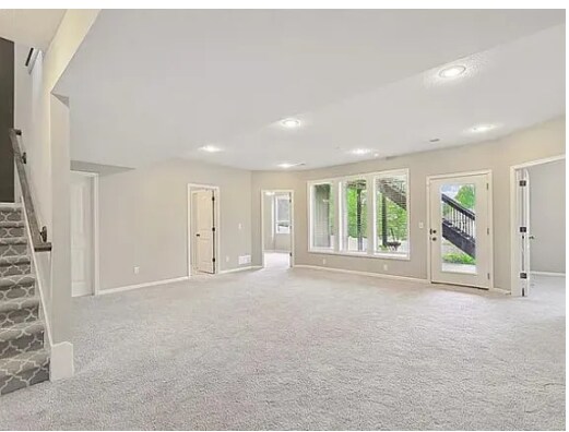 Building Photo - 1301 NE Country Ln