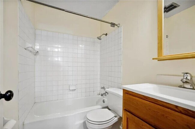 Building Photo - 5315 Minnehaha Ave