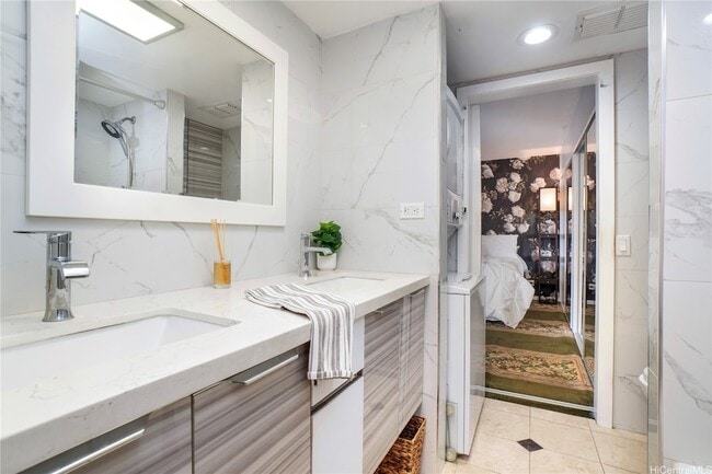 Building Photo - 444 Nahua St