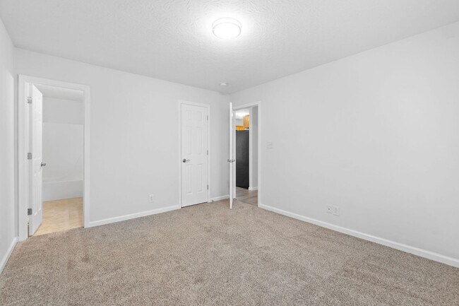 Building Photo - 941 Crabapple Ln