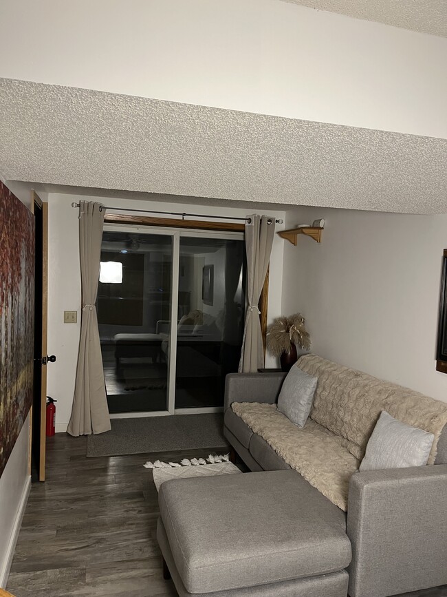 Building Photo - 5652 Ozark Ave N