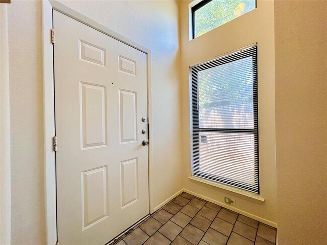 Building Photo - 3801 Menchaca Rd