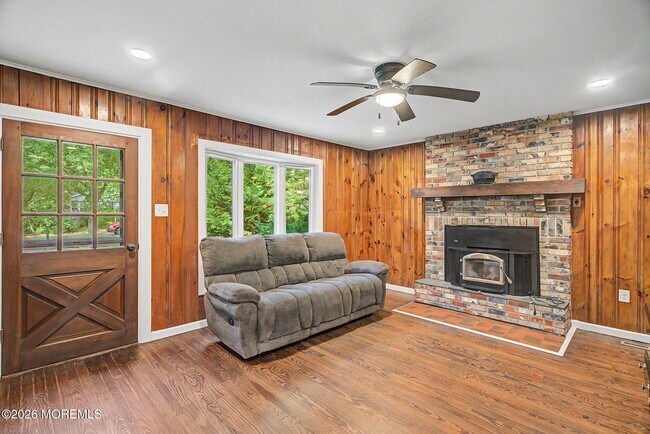 Building Photo - 26 Frenchs Ln