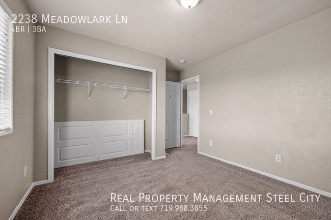 Building Photo - 2238 Meadowlark Ln