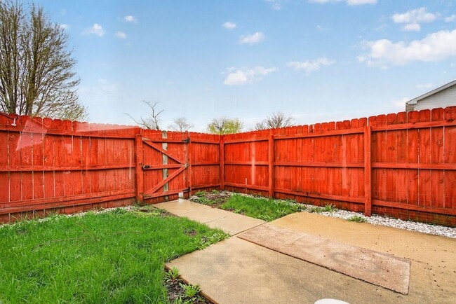 Building Photo - 115 Colonial Pkwy