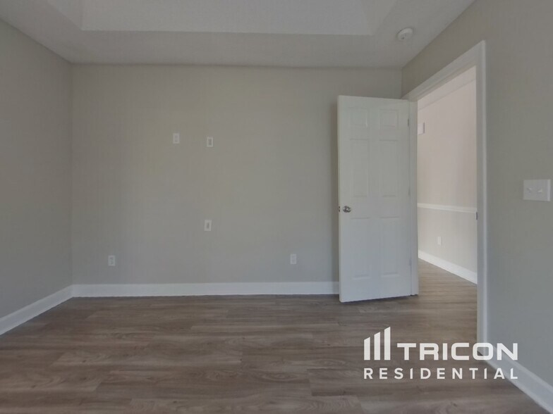 Building Photo - 92 Providence Plantation Cir