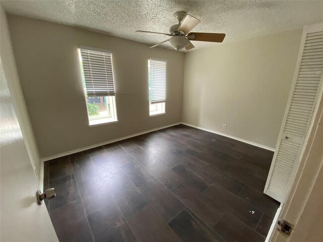 Building Photo - 710 Colquitt St