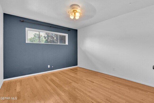Building Photo - 4200 Wallington Dr