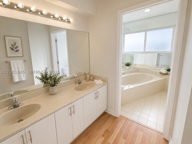Building Photo - 10331 SW 135th Ct