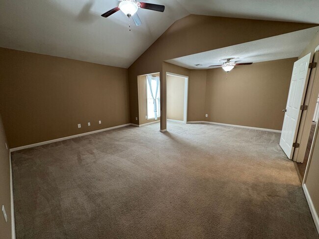 Building Photo - Cozy 2/2 House in Cartersville- $1,695