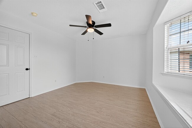 Building Photo - 6654 Stonefort Ct