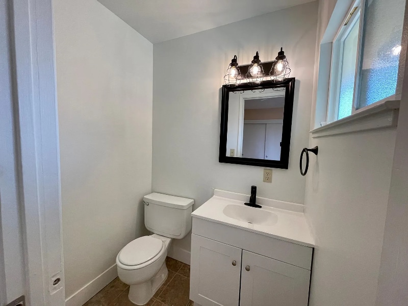 Building Photo - 412 Persifer St