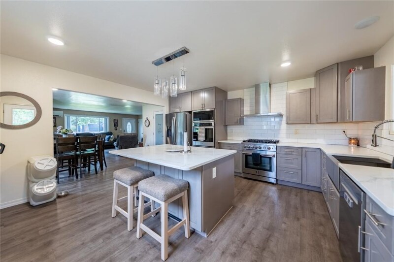 Building Photo - 568 Dome Mountain Ave