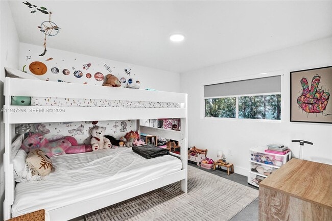 Building Photo - 9181 Byron Ave