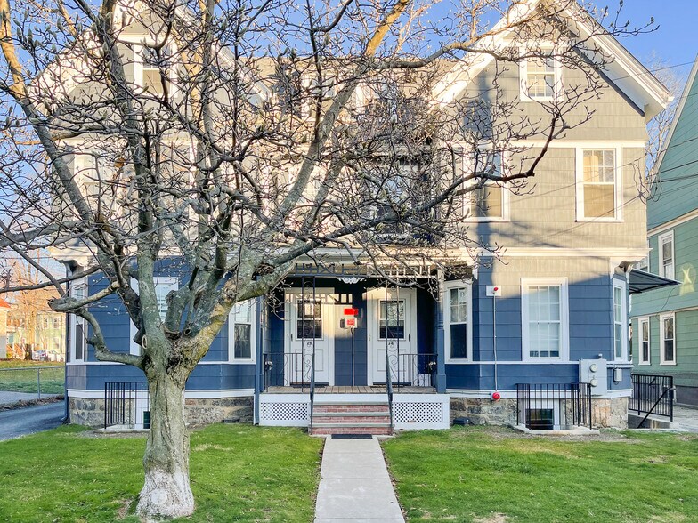 Building Photo - 16 Foster St