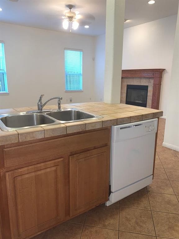 Building Photo - 1904 W 42nd St