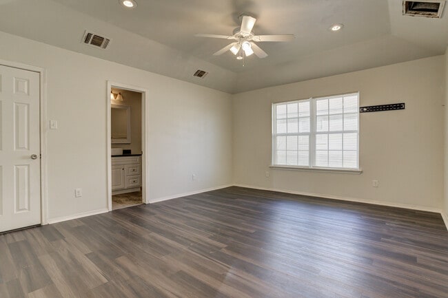 Building Photo - 1608 48th St