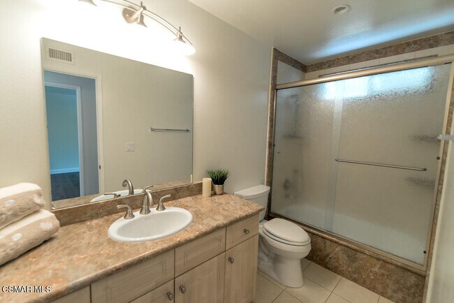 Building Photo - 1074 Elfstone Ct