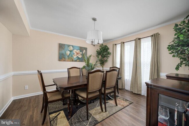 Building Photo - 15 Owen St