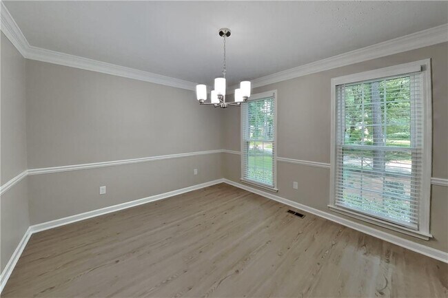 Building Photo - 385 Deerwood Dr