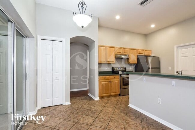 Building Photo - 3706 Treeline Dr