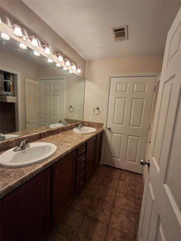 Building Photo - 5203 Bexar St