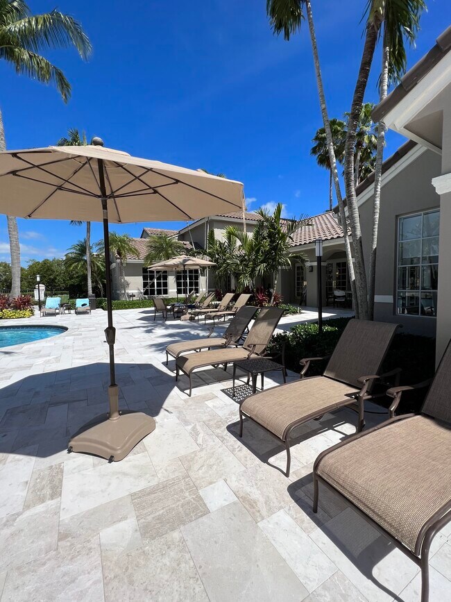 Building Photo - 3606 S Ocean Blvd