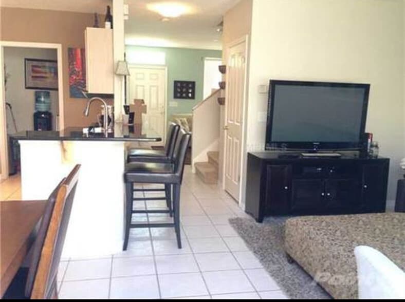 Kitchen - 9909 New Parke Rd