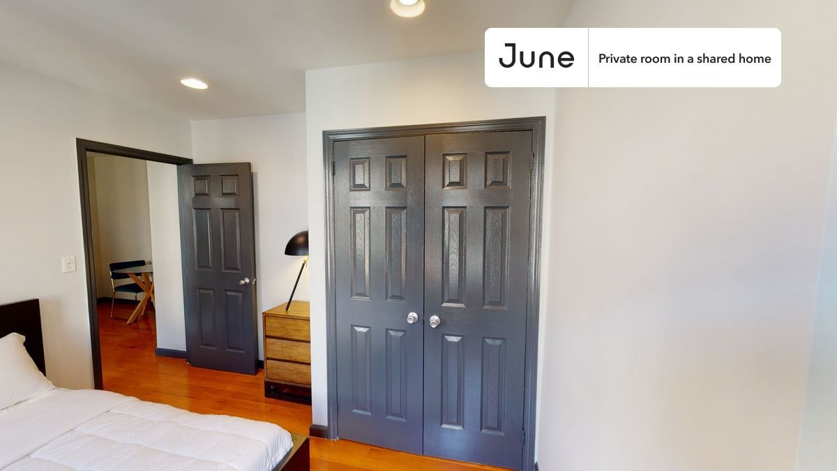 Building Photo - Room in Shared 3 bed/1 bath home in East Village