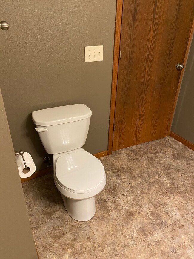 Building Photo - 133 Fifth St