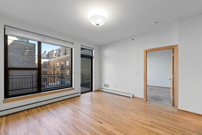 Building Photo - 740 Portland Ave